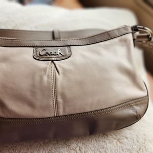 Coach Shoulder handbag - two-tone Adjustable straps.